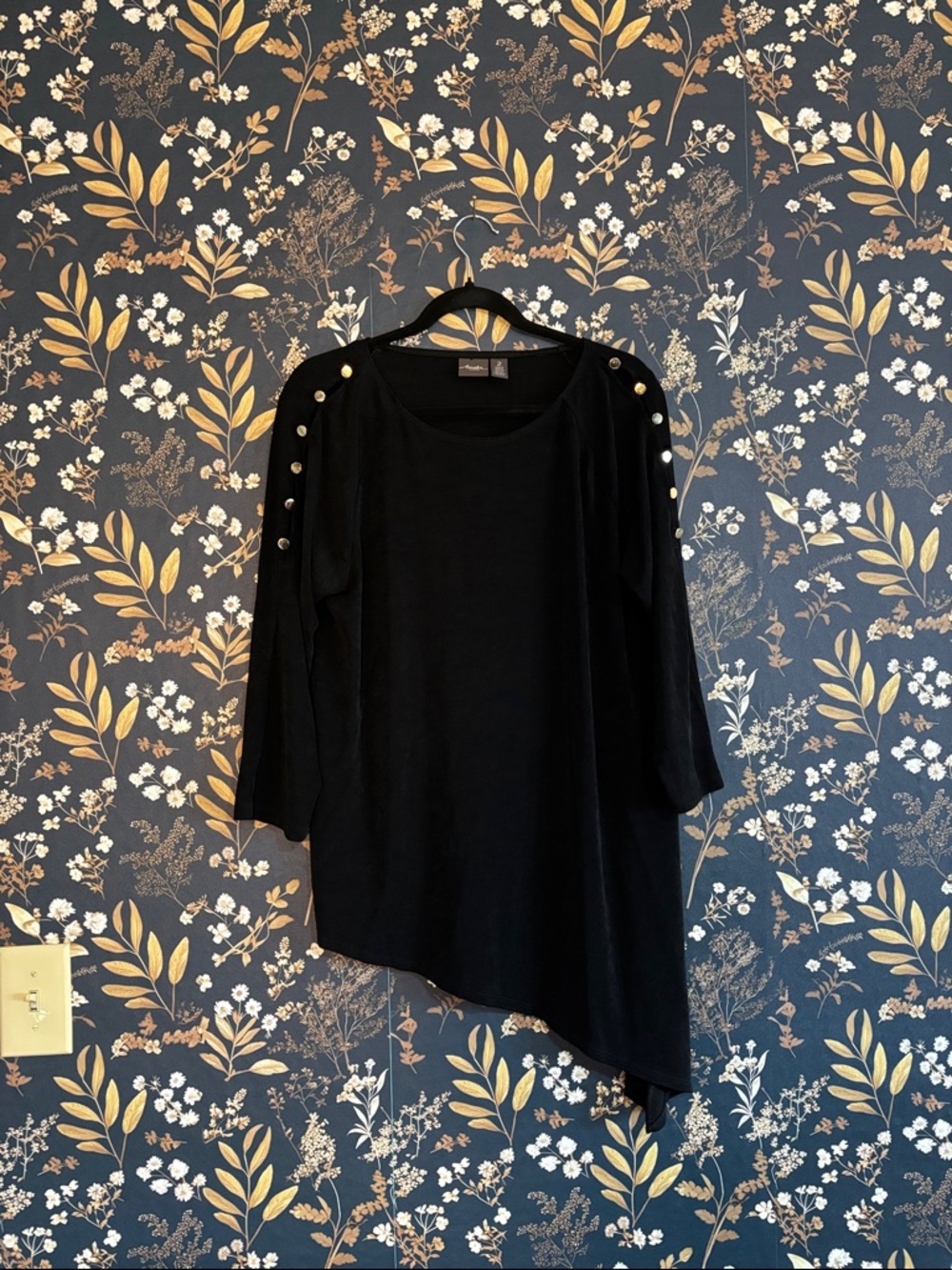 Chico's Travelers Black Asymmetrical Button Detail Top Tunic  Size 2 or L